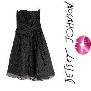 Betsy Johnson Black Strapless size 2 Dress